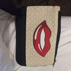 Make up pouch